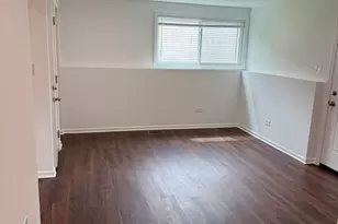 551 N Washington Ave, Batavia, IL 60510 - Photo 6