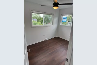 551 N Washington Avenue #B, Batavia, IL 60510 - Photo 14
