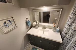 3812 W Hull St, Skokie, IL 60076 - Photo 16