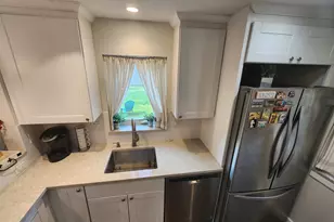 3812 W Hull St, Skokie, IL 60076 - Photo 10