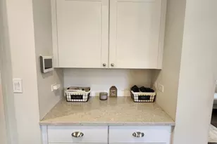 3812 W Hull St, Skokie, IL 60076 - Photo 12