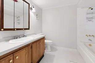 1541 E Lake Louise Dr, Palatine, IL 60074 - Photo 18