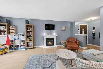 3114 W Jerome Street, Chicago, IL 60645 - Photo 12