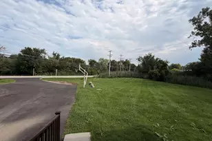 23689 N Midlothian Rd, Lake Zurich, IL 60047 - Photo 24