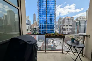 150 W Superior St, Chicago, IL 60654 - Photo 6