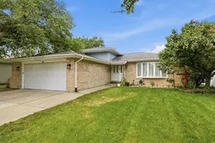 15606 Vista Dr, Oak Forest, IL 60452 - Photo 1