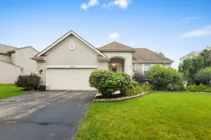 7004 Nathan Ln, Carpentersville, IL 60110 - Photo 18