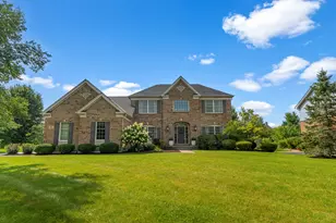 15 Glacier Cir, South Barrington, IL 60010 - Photo 1