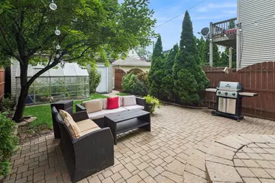 2529 W Shakespeare Avenue, Chicago, IL 60647 - Photo 14