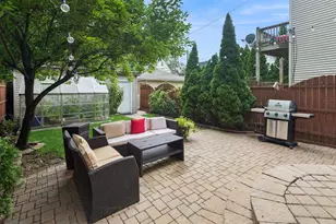 2529 W Shakespeare Ave, Chicago, IL 60647 - Photo 14
