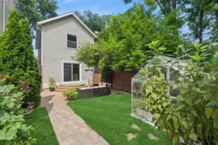 2529 W Shakespeare Ave, Chicago, IL 60647 - Photo 12