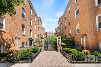 536 W Belmont Avenue #2S, Chicago, IL 60657 - Photo 2