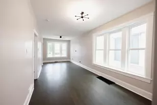 7615 S Champlain Ave, Chicago, IL 60619 - Photo 4