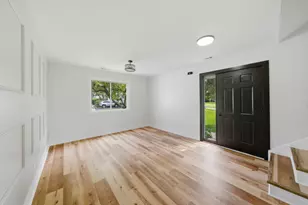527 Alton Ct, Carol Stream, IL 60188 - Photo 4