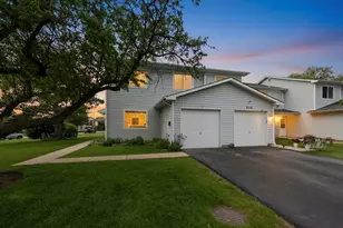 527 Alton Ct, Carol Stream, IL 60188 - Photo 1