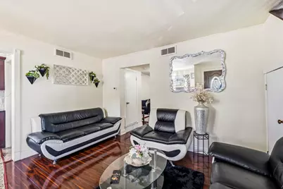 8336 Mango Avenue, Morton Grove, IL 60053 - Photo 4