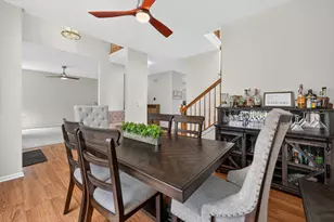 210 Brompton Ln, Sugar Grove, IL 60554 - Photo 8