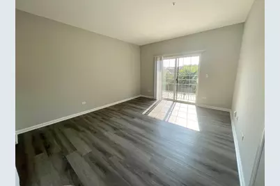 301 N Madison Street #3D, Woodstock, IL 60098 - Photo 4