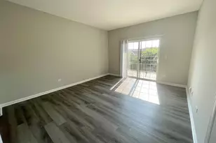 301 N Madison St, Woodstock, IL 60098 - Photo 4