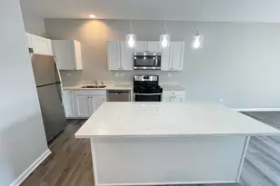 301 N Madison St, Woodstock, IL 60098 - Photo 2