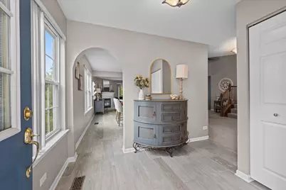 3368 Renard Lane, Saint Charles, IL 60175 - Photo 2