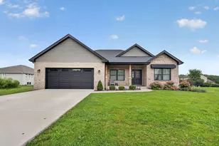 205 Wesley Dr, Peotone, IL 60468 - Photo 1