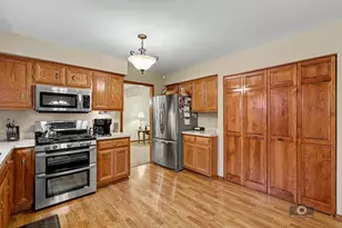 1613 Chestnut Hill Rd, Plainfield, IL 60586 - Photo 10