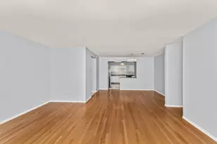 8203 Niles Center Rd, Skokie, IL 60077 - Photo 4