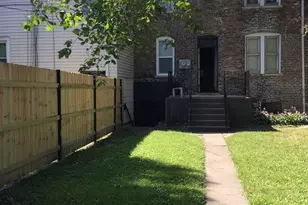 10531 S Corliss Ave, Chicago, IL 60628 - Photo 20