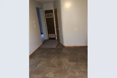 10531 S Corliss Avenue, Chicago, IL 60628 - Photo 16