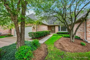 836 Wedgewood Dr, Crystal Lake, IL 60014 - Photo 1