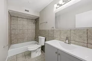 1422 Carol Ct, Palatine, IL 60074 - Photo 12