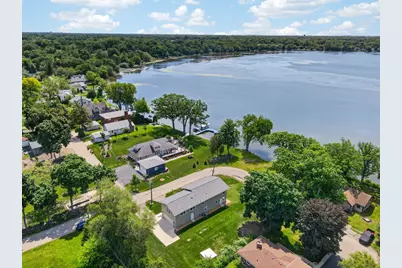 172 E Lakeview Avenue, Round Lake Beach, IL 60073 - Photo 22