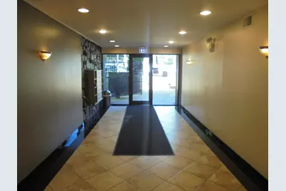 1711 W Jarvis Avenue #102, Chicago, IL 60626 - Photo 4