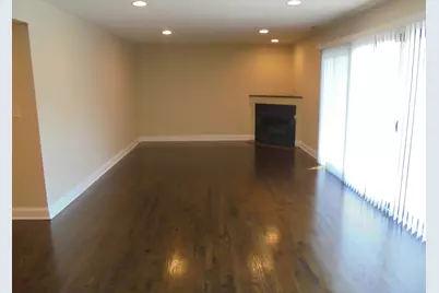 1711 W Jarvis Avenue #102, Chicago, IL 60626 - Photo 12