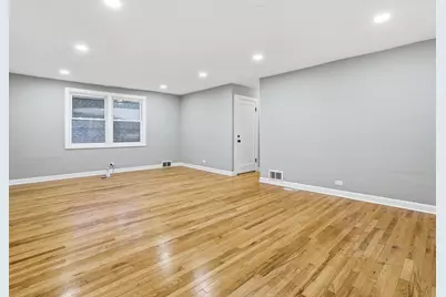 8011 S Dante Avenue, Chicago, IL 60619 - Photo 12