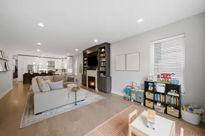 4111 N Western Avenue #1, Chicago, IL 60618 - Photo 2