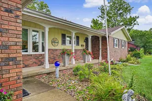 309 S 3rd St, Chatsworth, IL 60921 - Photo 4