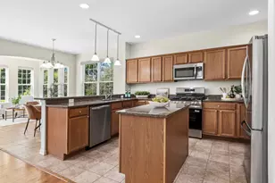 2703 Northmoor Dr, Naperville, IL 60564 - Photo 8