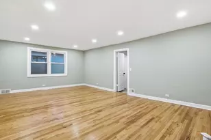 8011 S Dante Ave, Chicago, IL 60619 - Photo 12
