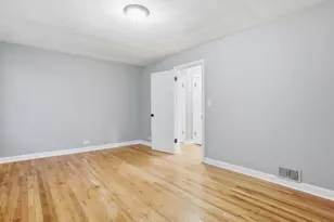 8011 S Dante Ave, Chicago, IL 60619 - Photo 16
