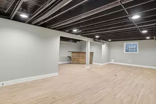 8011 S Dante Ave, Chicago, IL 60619 - Photo 20