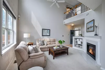 323 Fairmont Court, Saint Charles, IL 60175 - Photo 2