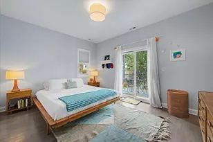 2739 W Thomas St, Chicago, IL 60622 - Photo 12