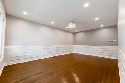8151 S Commercial Avenue, Chicago, IL 60617 - Photo 6