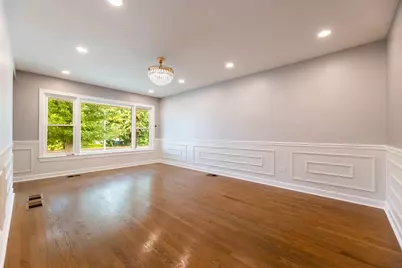 8151 S Commercial Avenue, Chicago, IL 60617 - Photo 4