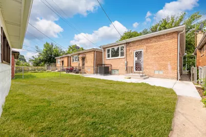 8151 S Commercial Avenue, Chicago, IL 60617 - Photo 22