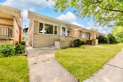 8151 S Commercial Avenue, Chicago, IL 60617 - Photo 2