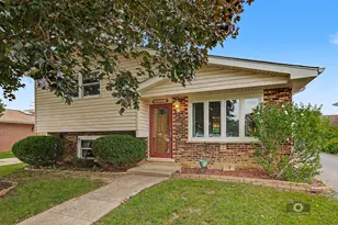 12855 Crestbrook Ct, Crestwood, IL 60418 - Photo 1