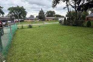 201 Fairwood Dr, Bolingbrook, IL 60440 - Photo 20